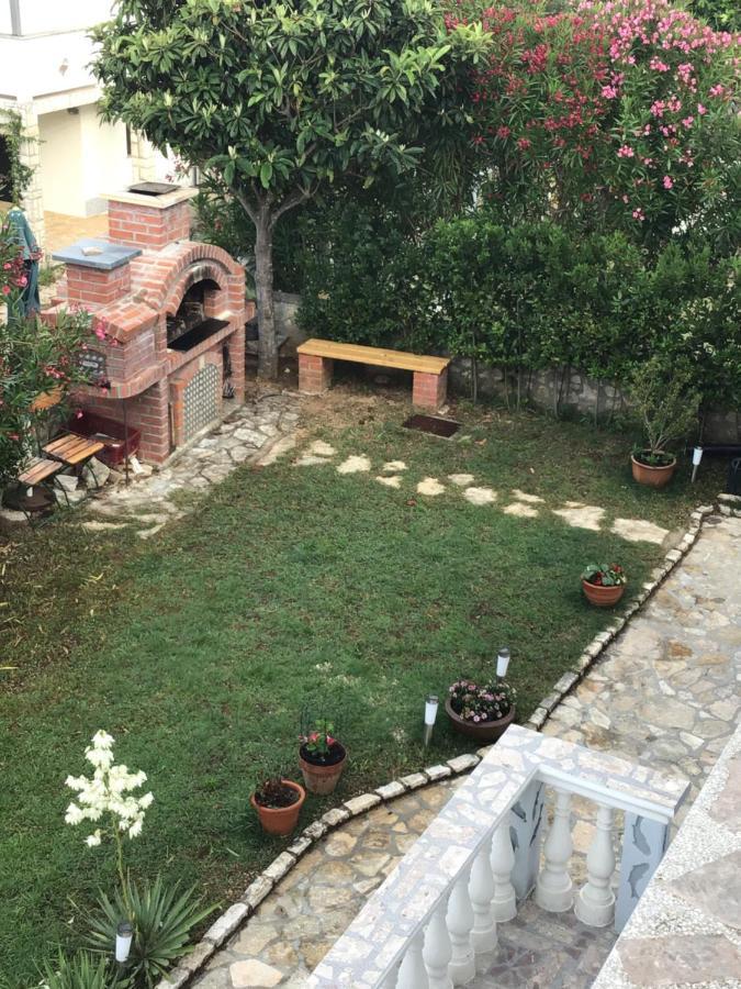 Apartmani Misic Ždrelac エクステリア 写真