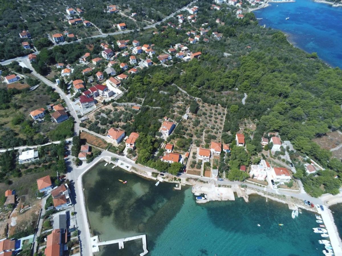 Apartmani Misic Ždrelac エクステリア 写真